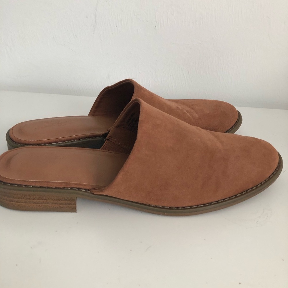 Universal Thread Slip-On Faux Suede Mules in Cognac Brown